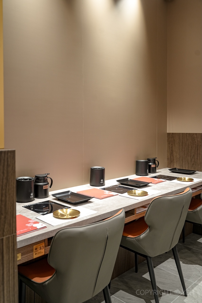 [新竹火鍋] 桃金鍋物竹北高鐵門市｜一人鴛鴦鍋也能儀式感滿分！手搖飲＋炸物＋生乳銅鑼燒一次滿足（附菜單）