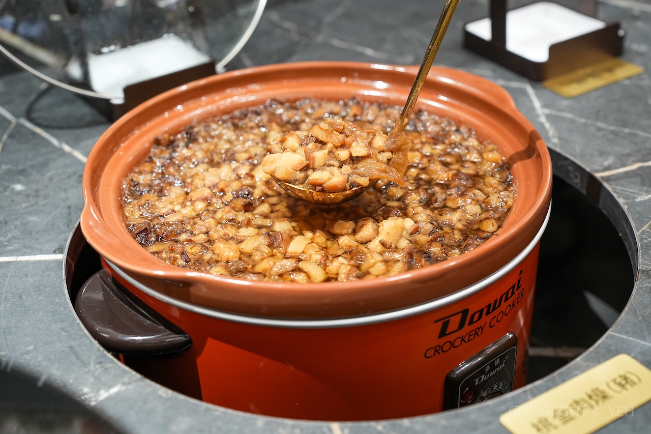 [新竹火鍋] 桃金鍋物竹北高鐵門市｜一人鴛鴦鍋也能儀式感滿分！手搖飲＋炸物＋生乳銅鑼燒一次滿足（附菜單）