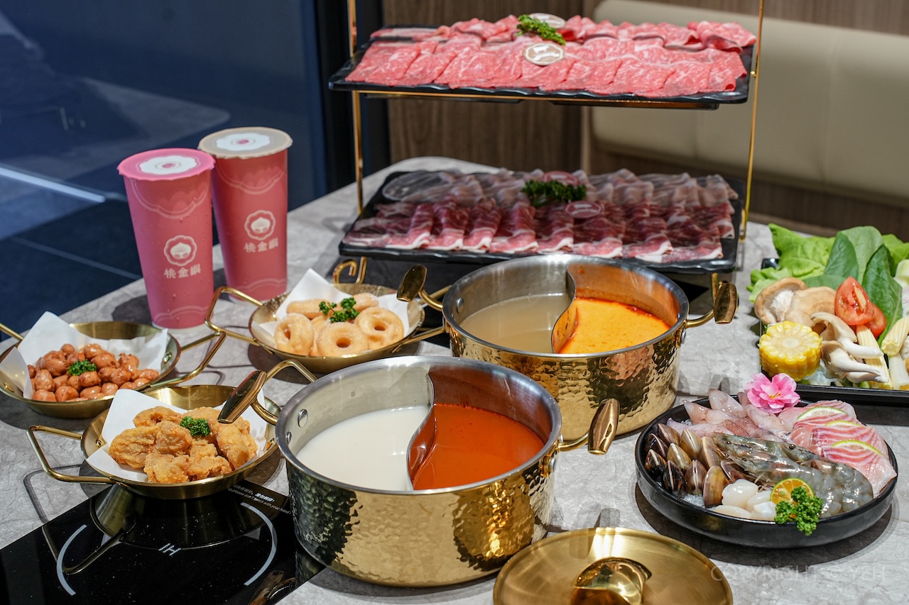 [新竹火鍋] 桃金鍋物竹北高鐵門市｜一人鴛鴦鍋也能儀式感滿分！手搖飲＋炸物＋生乳銅鑼燒一次滿足（附菜單）