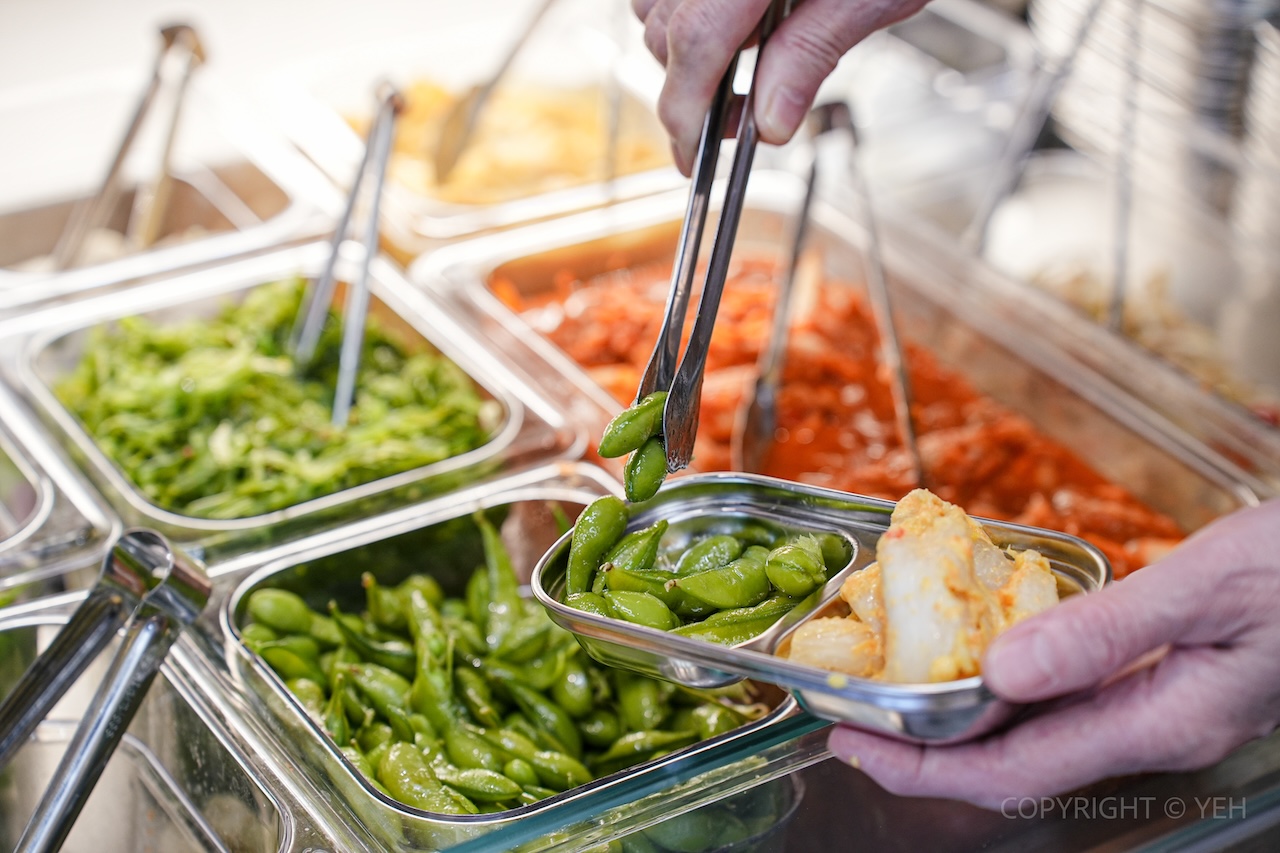 [新竹・竹北燒肉] 炙在燒肉｜在地自創燒肉品牌登場！主菜自由配 × 自助吧放題 一個人也能自在開烤