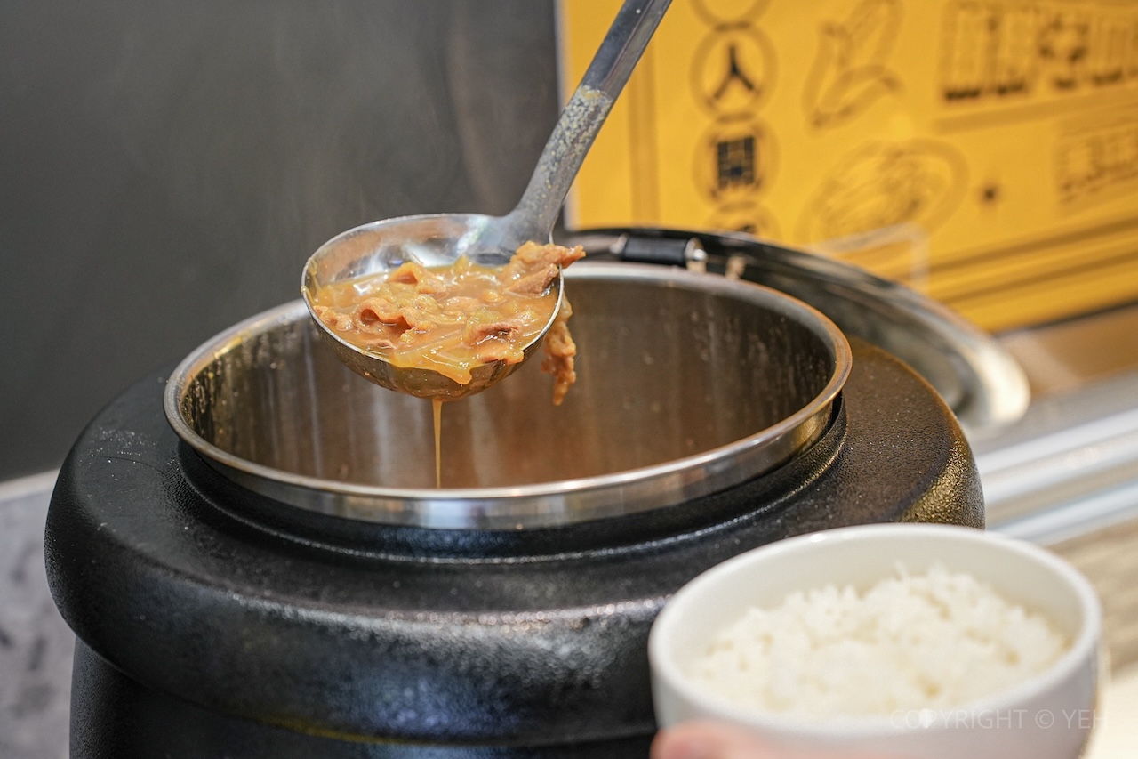 [新竹・竹北燒肉] 炙在燒肉｜在地自創燒肉品牌登場！主菜自由配 × 自助吧放題 一個人也能自在開烤