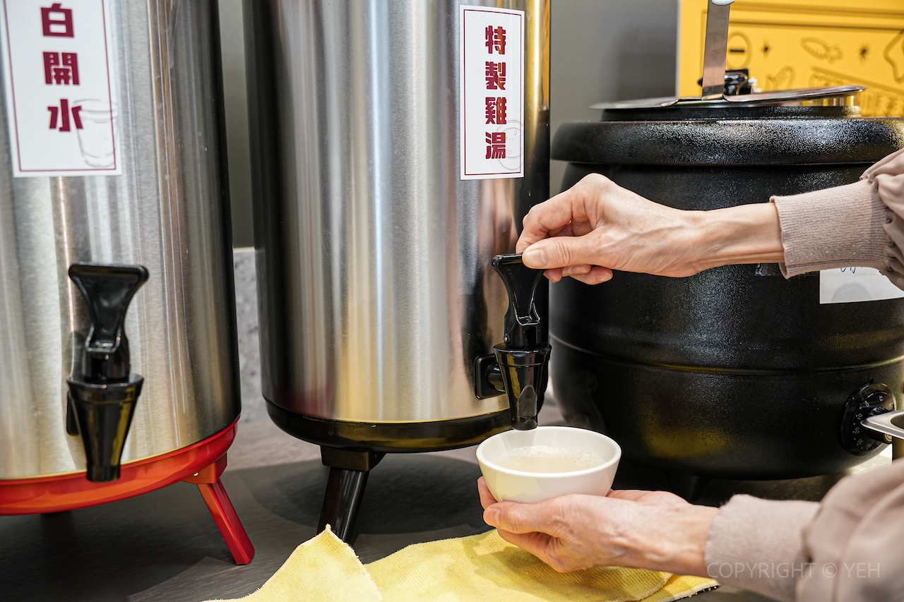 [新竹・竹北燒肉] 炙在燒肉｜在地自創燒肉品牌登場！主菜自由配 × 自助吧放題 一個人也能自在開烤