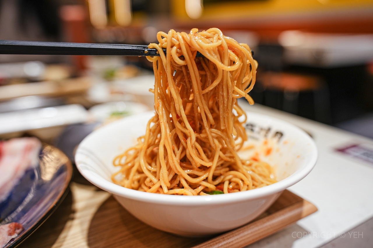 [新竹・竹北燒肉] 炙在燒肉｜在地自創燒肉品牌登場！主菜自由配 × 自助吧放題 一個人也能自在開烤