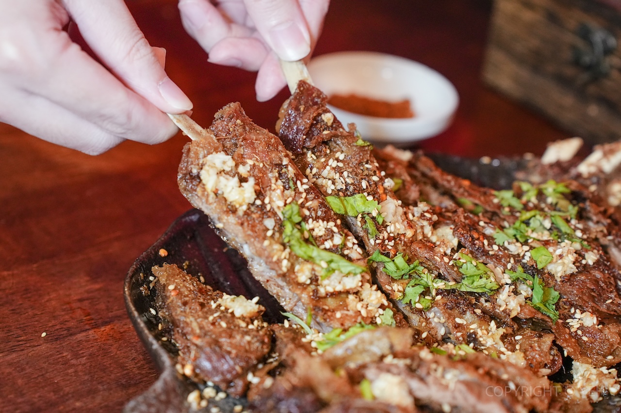 [新竹美食] TWINS 廚房｜不用遠行 就能在新竹品嚐正宗西藏青海羊排炕鍋