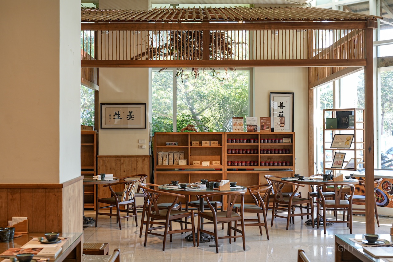 新竹竹北一日遊｜新瓦屋客家文化保存區 × 米其林蔬食 × 人氣烘焙 × 光藝節漫步路線