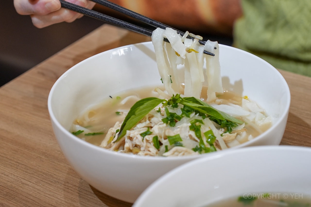 [新竹異國料理] CaCa越南料理｜河粉控 & 麵包控不能錯過的越式文青小店