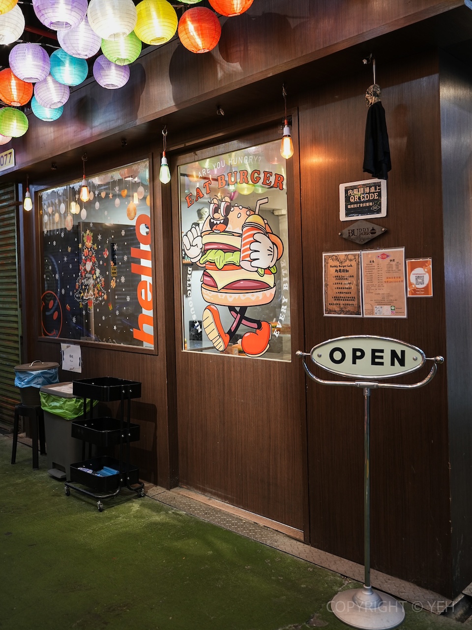 [新竹美食] Buddy Burger Lab. 美式漢堡｜藏在東門市場裡 肉香多汁的手拍漢堡排