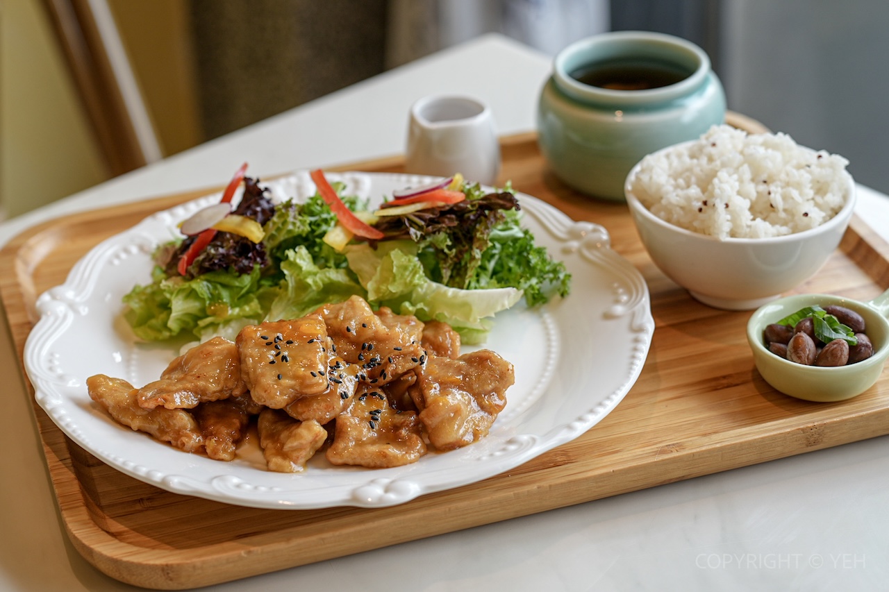 [新竹・竹北美食] 奕家親YiJiaChin｜竹北後站優雅的異國風餐廳 簡餐／下午茶／宴會空間