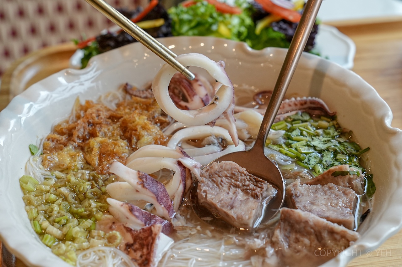 [新竹・竹北美食] 奕家親YiJiaChin｜竹北後站優雅的異國風餐廳 簡餐／下午茶／宴會空間