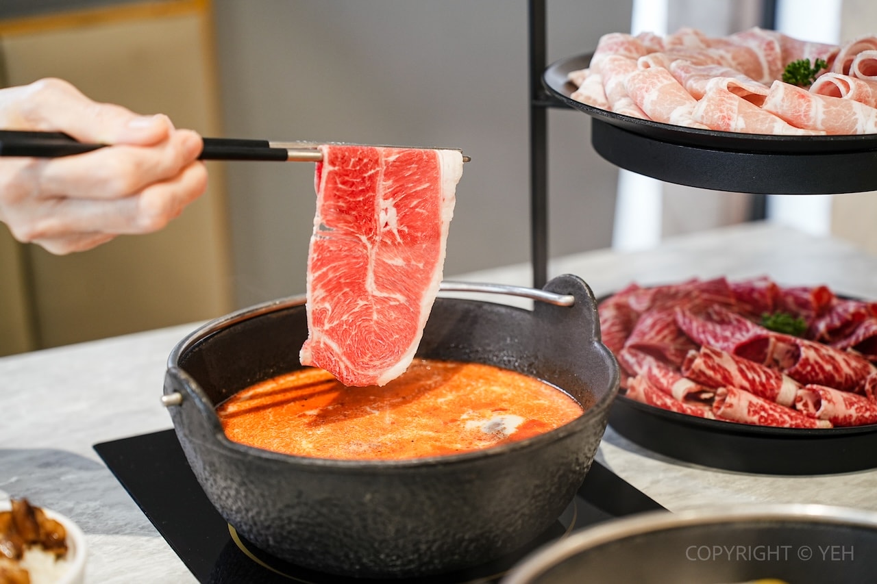 [新竹火鍋] 拼什鍋 新竹田美店｜巨城附近營業到深夜的個人火鍋店 一個人也能吃無花果鍋