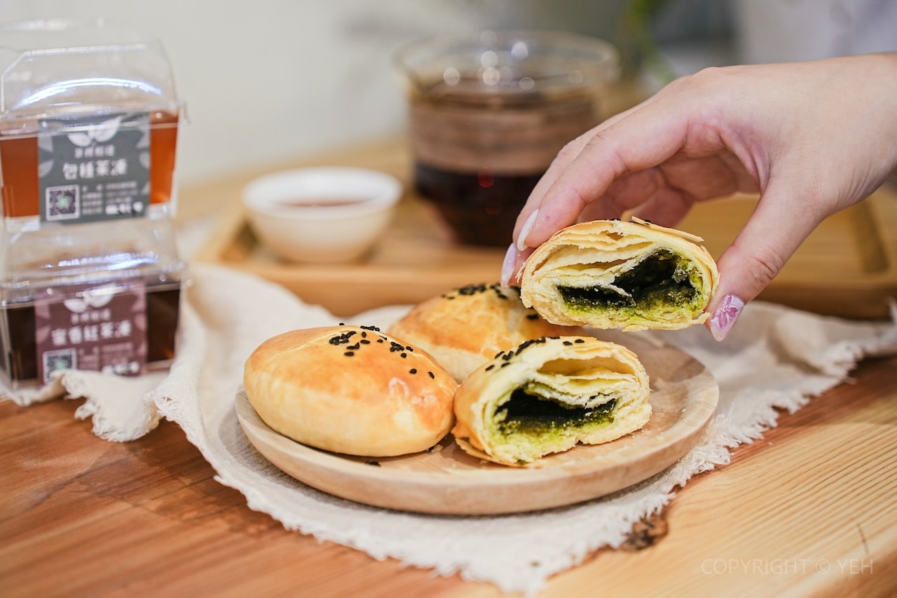 [新竹美食] 茶裡相逢｜茶業第四代打造的茶香甜點小店 藏身於竹蓮市場二樓