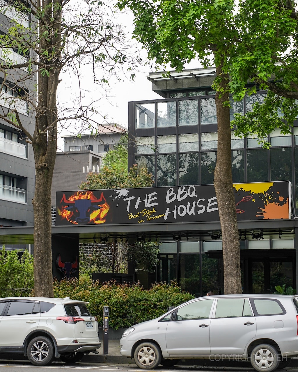 [新竹牛排餐廳] The BBQ House公園店｜創始本店搬新址 老字號美式碳烤牛排新空間亮相